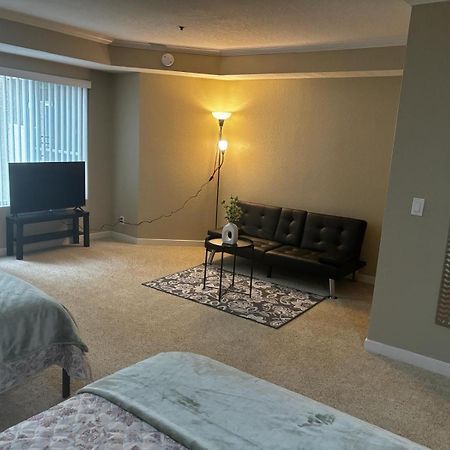 Sweet Studios Universal Loft Free Parking And Wifi Los Angeles Bagian luar foto