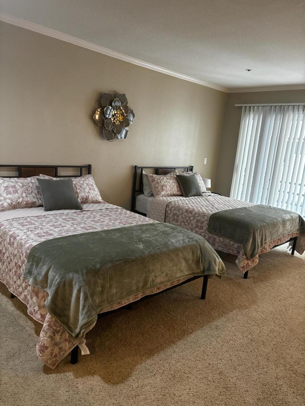 Sweet Studios Universal Loft Free Parking And Wifi Los Angeles Bagian luar foto