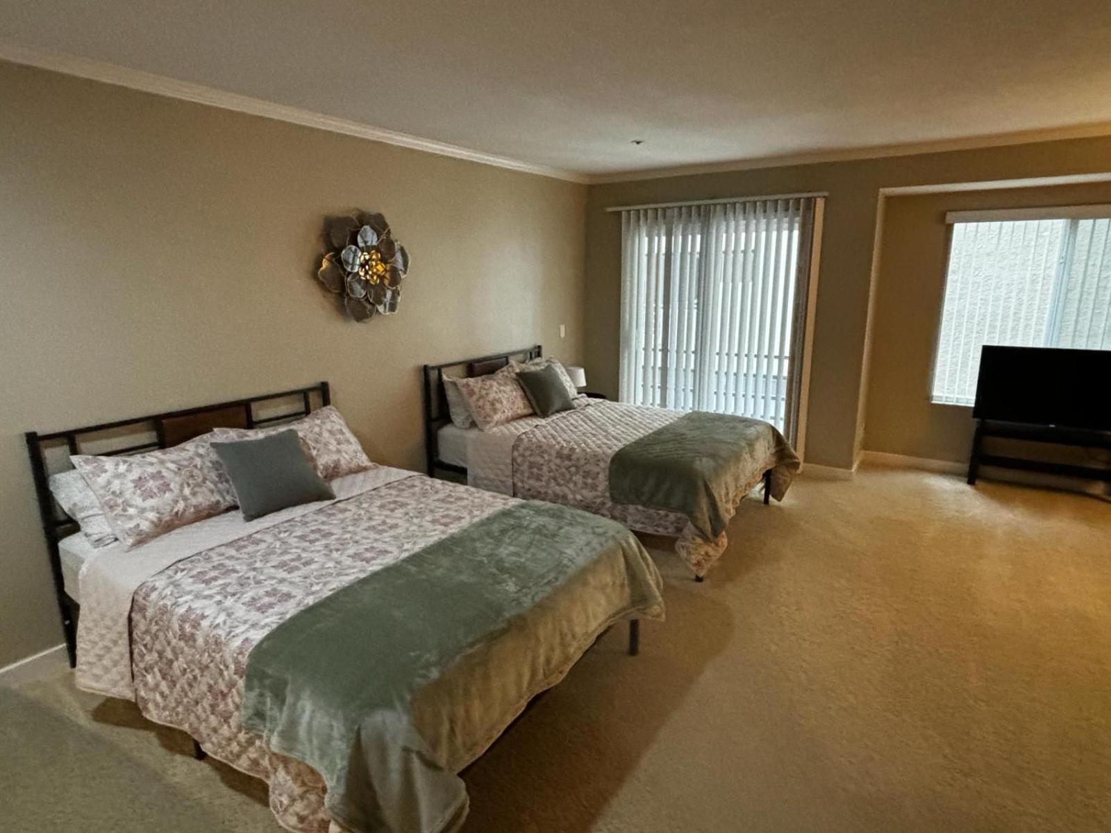 Sweet Studios Universal Loft Free Parking And Wifi Los Angeles Bagian luar foto